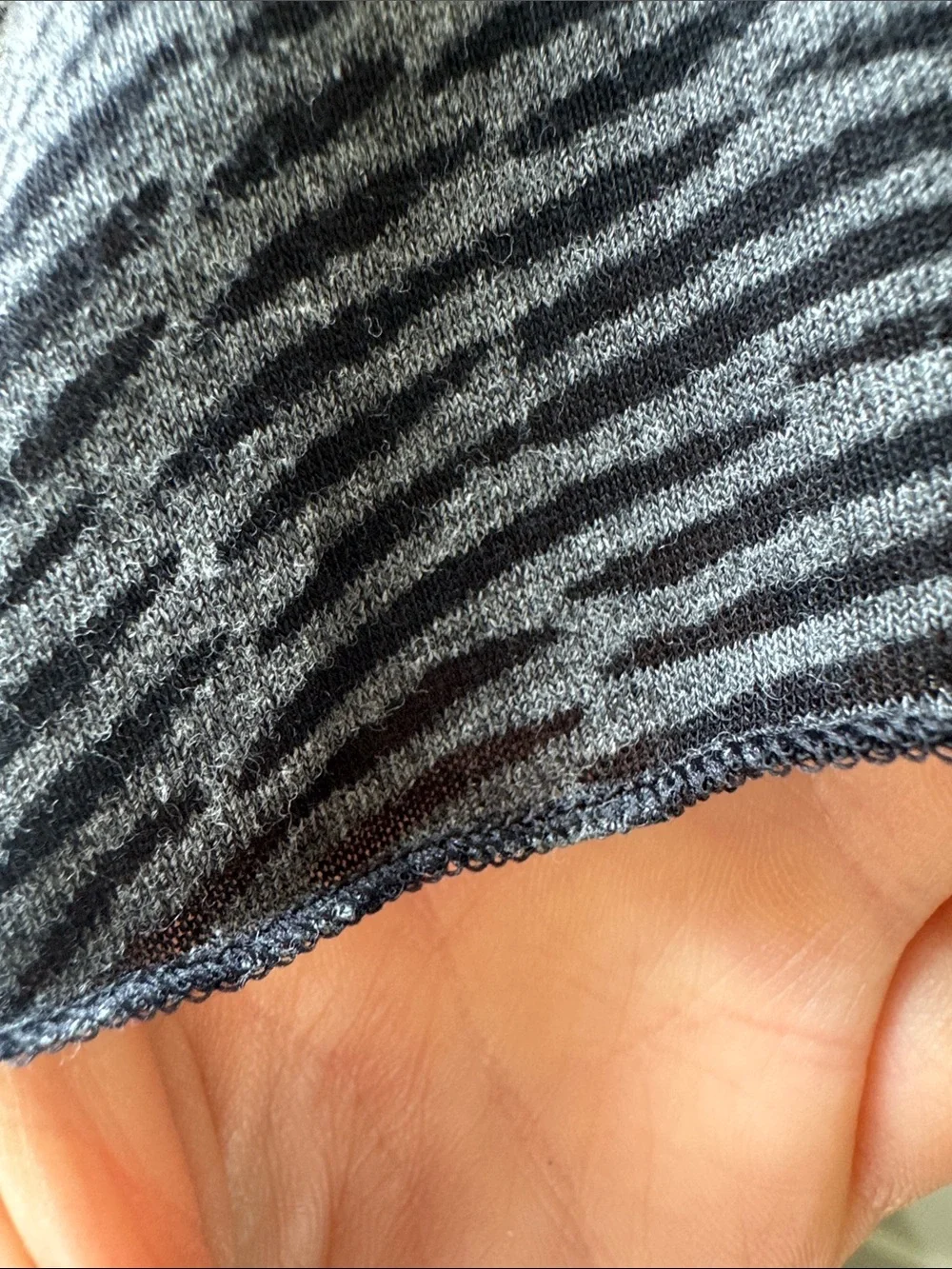 Nike dri-fit gray/black patterned infinity scarf. OS.